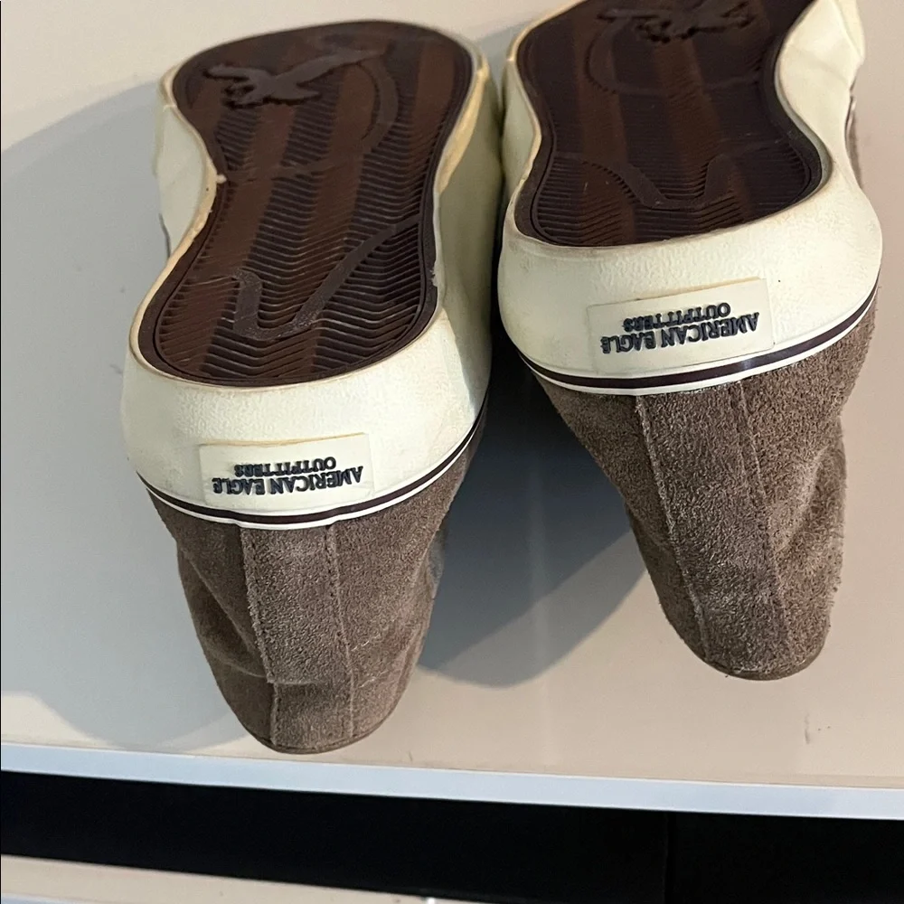 American Eagle Outfitters Suede Tan Chukka‎ Boot Sneakers Lace Up Ankle High